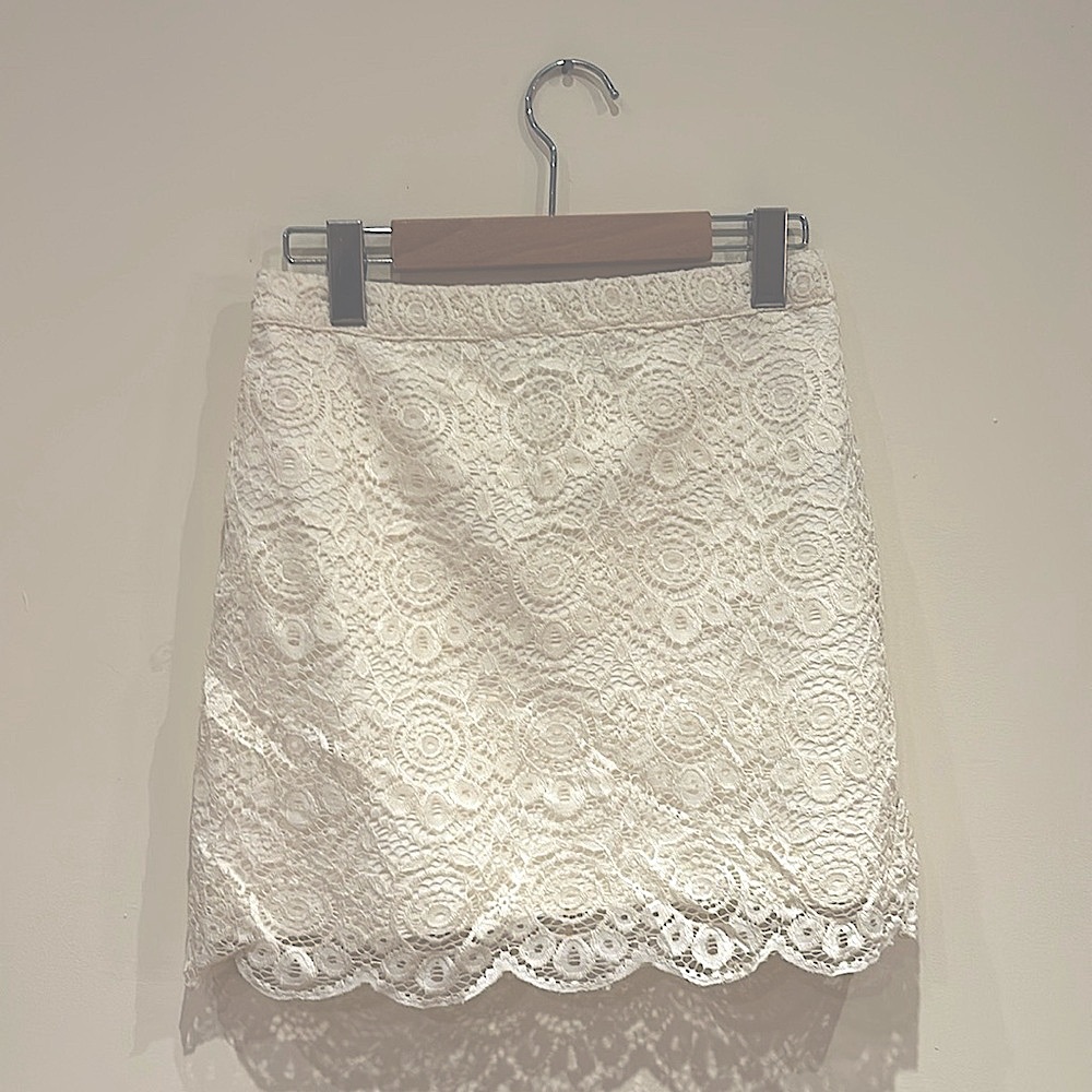 Hollister, mini floral lace skirt, size one jr.’s